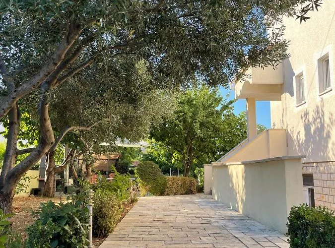 Jadro * Ζαντάρ